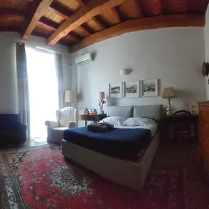  Appartamento A Centro Storico Di Italia